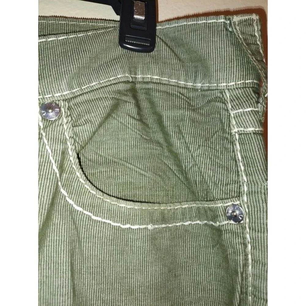 Men's True Religion World Tour Section Olive Green Velvet Jeans Size 33